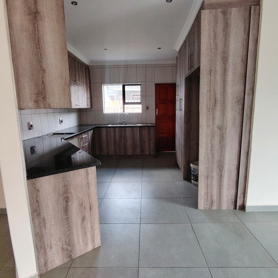 4 Bedroom Property for Sale in Mandela View Free State